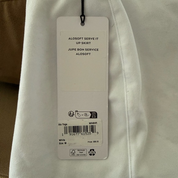 ALO Yoga White Alosoft Serve-It-Up Tennis Skort - Picture 7 of 8